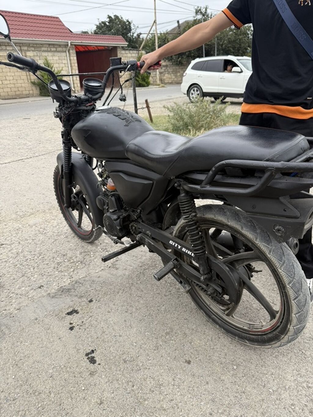 Moped/mototsikl – şəhər üçün yığcam və praktik - Rəng: tam qara (mat — Mopedlər və skuterlər, Xudat (2)