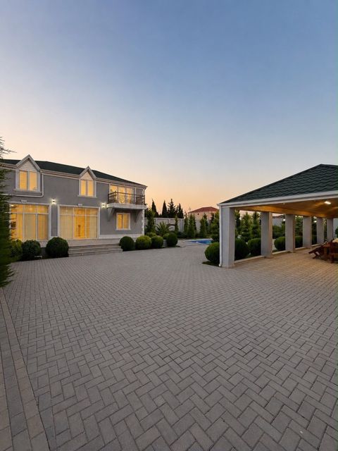 Satılır 5 otaqlı həyət evi/bağ evi 220 m² — Bakı