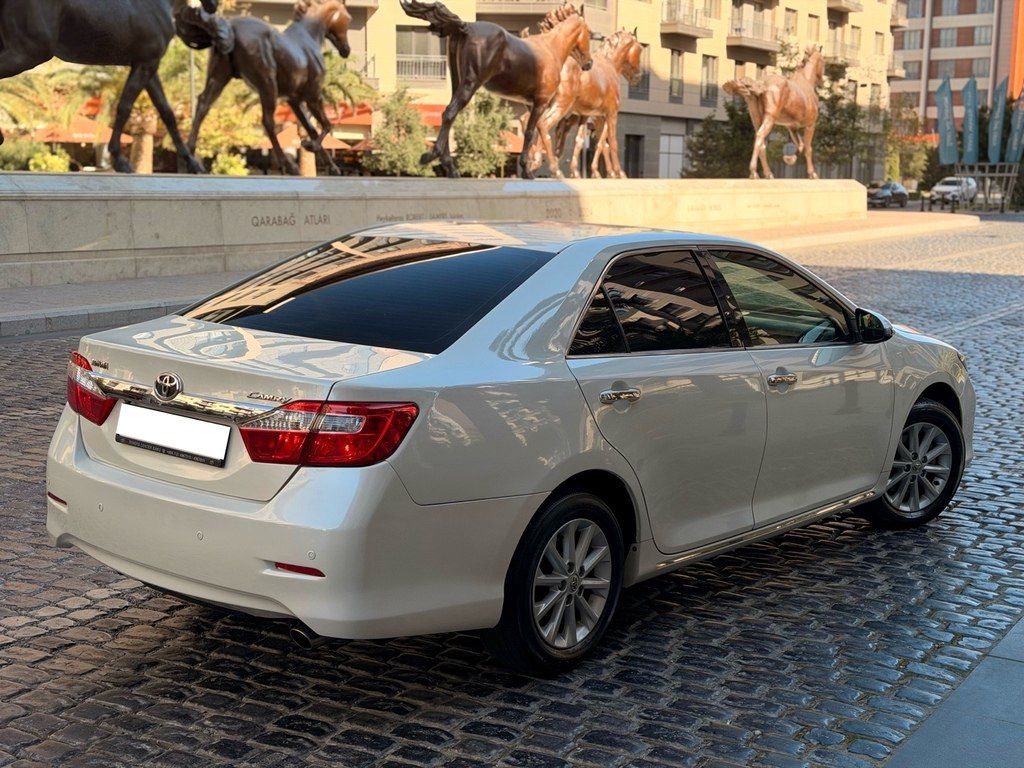 Toyota Camry, 2.5 L, 2013 il, 141 000 km — Avtomobillər, Bakı (7)