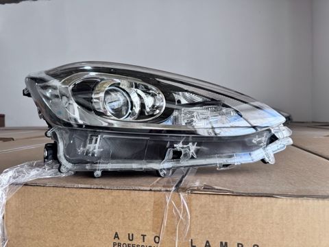 "Toyota Aqua" farası — Bakı