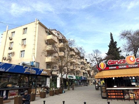 Satılır 2 otaqlı köhnə tikili 35 m² — Bakı