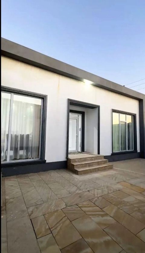 Satılır 4 otaqlı həyət evi/bağ evi 135 m² — Bakı
