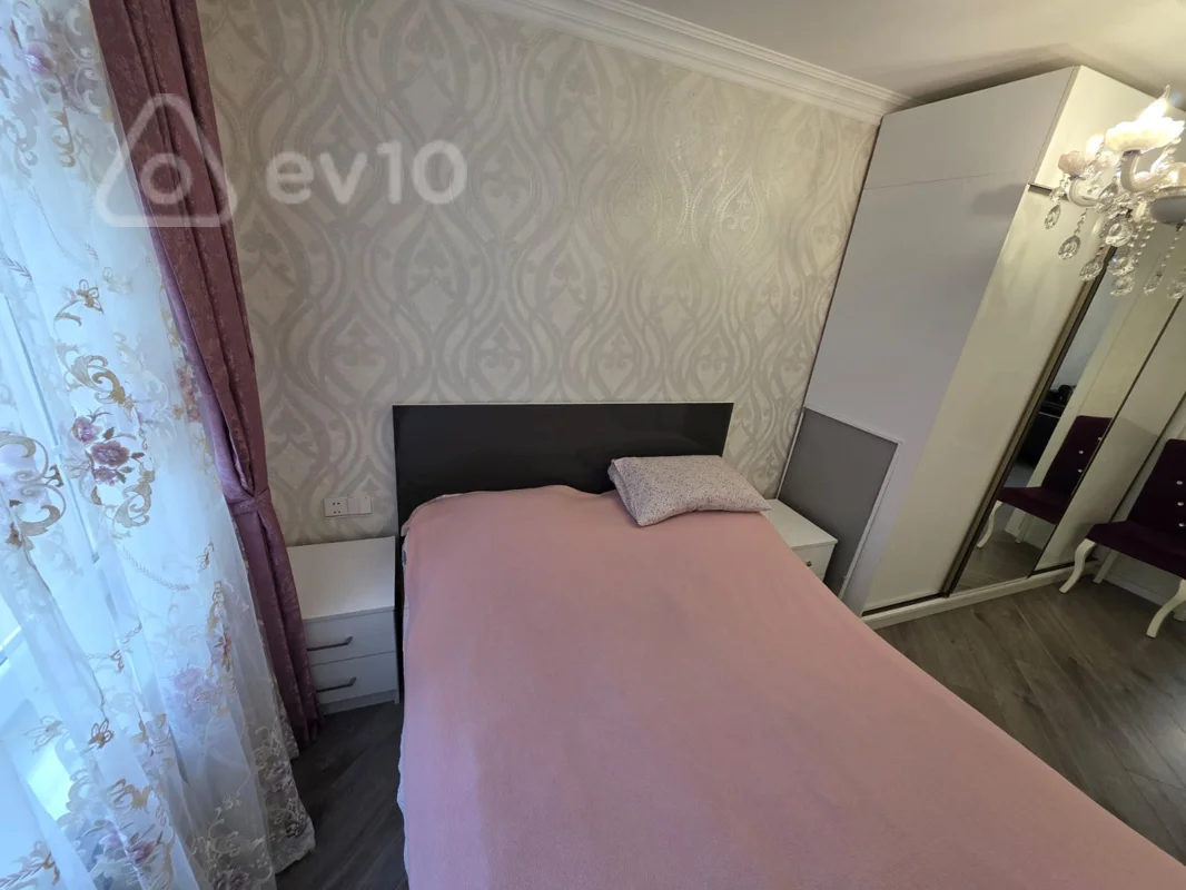 3 otaqlı mənzil, 70 m², Nefçilər metrosunun yaxınlığında, 210 və 220 nömrəli məktəblərin, 8 KM Bazarının yanı — Mənzil, Bakı (11)