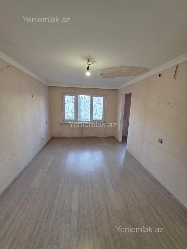 Kirayə 1 otaqlı Bina evi menzil (Köhnə tikili), 31 m², 4-cü mikrorayon — Mənzil, Sumqayıt (12)