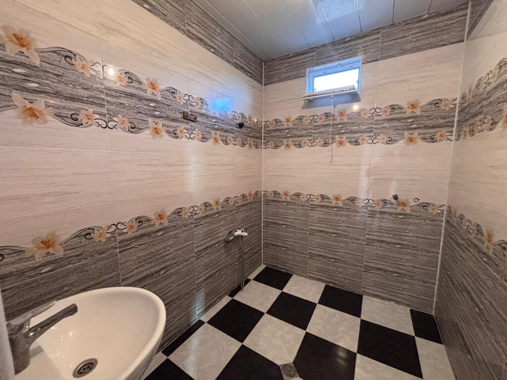Bağ evi, Mərdəkan qəs — Ev, villa, Bakı (11)