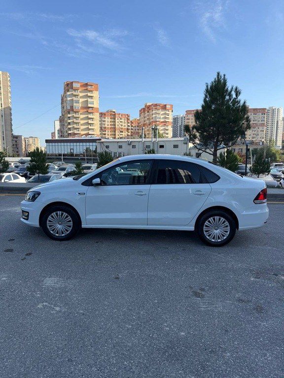 Volkswagen Polo, 1.6 L, 2019 il, 87 600 km — Avtomobillər, Bakı (3)