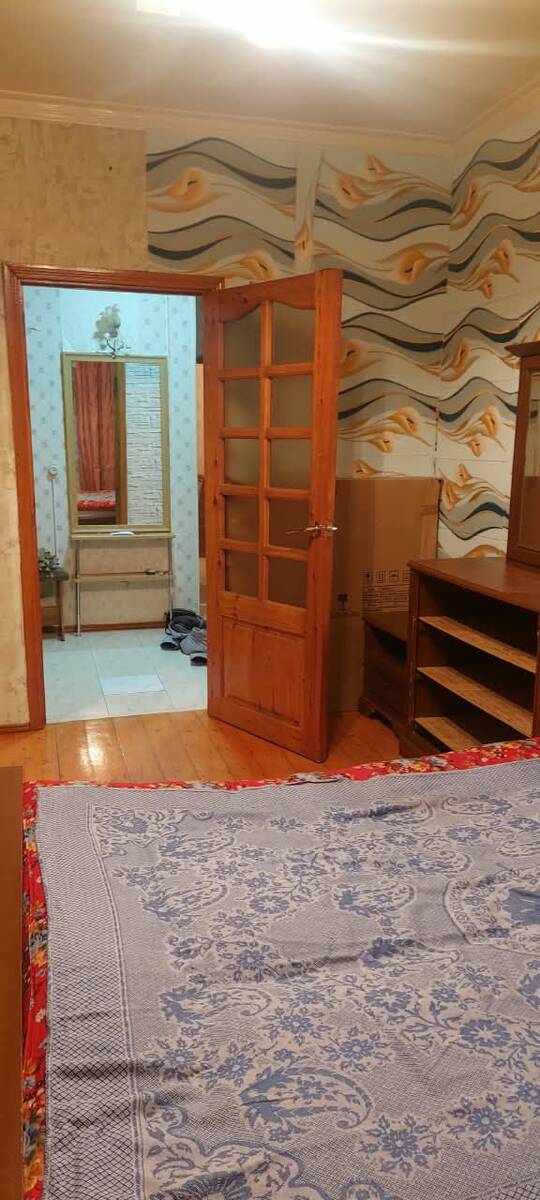 İcarəyə verilir 2 otaqlı köhnə tikili 60 m² — Mənzil, Bakı