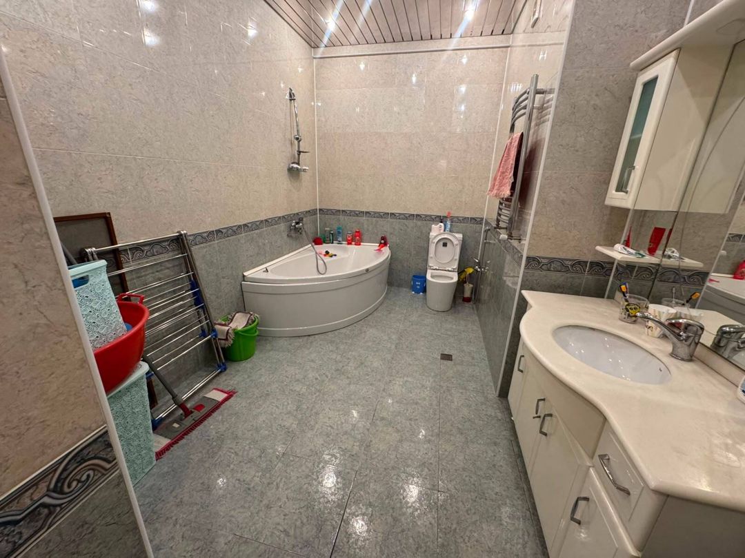 İcarəyə verilir 3 otaqlı yeni tikili 150 m² — Mənzil, Bakı (8)