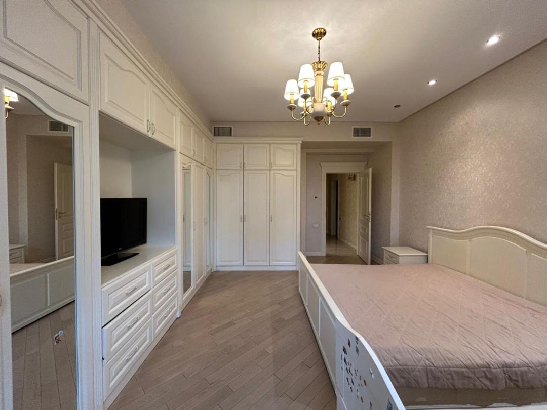 Satılır 4 otaqlı yeni tikili 186 m² — Mənzil, Bakı (6)