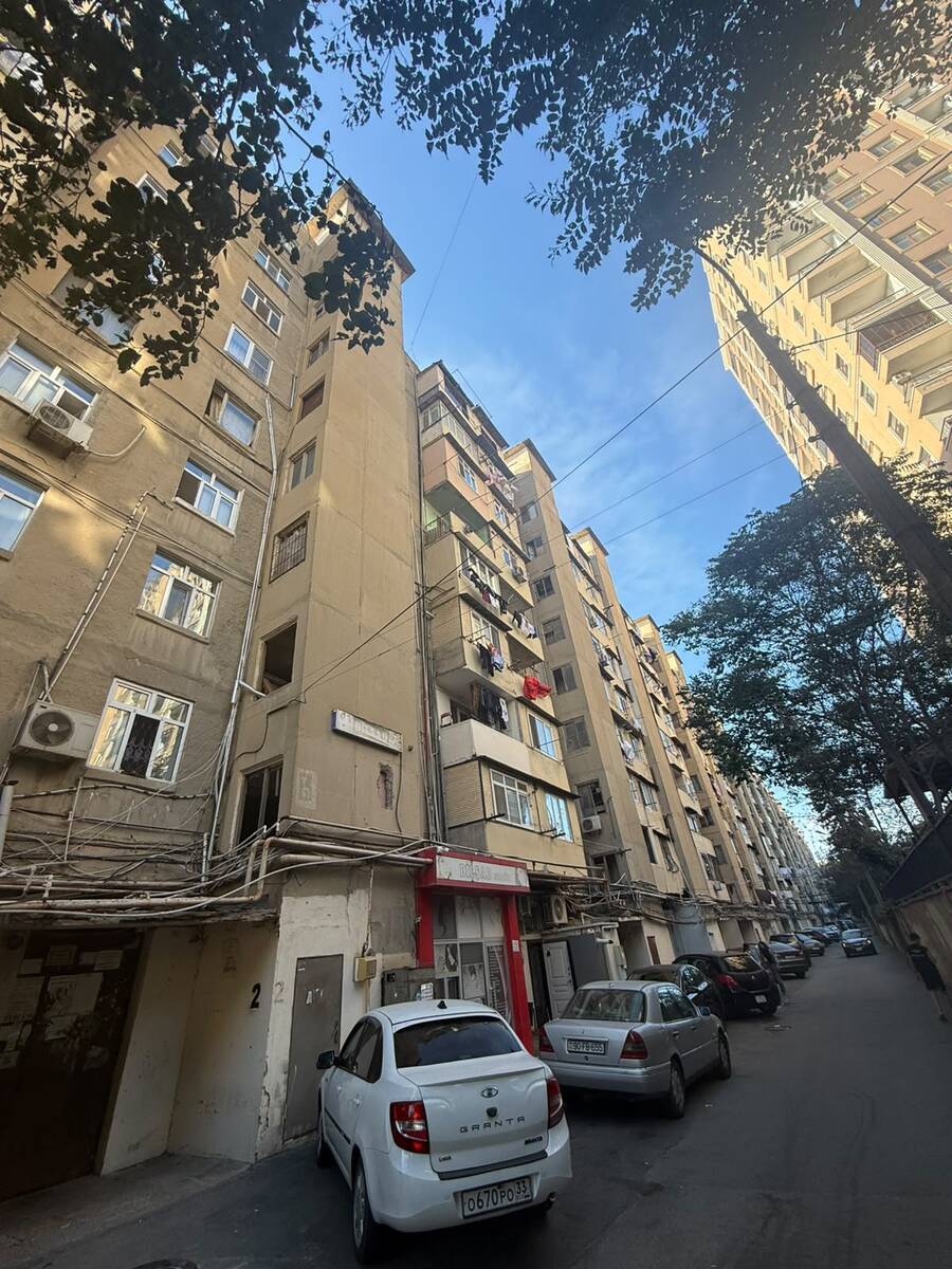 Satılır 4 otaqlı köhnə tikili 100 m² — Mənzil, Bakı (3)