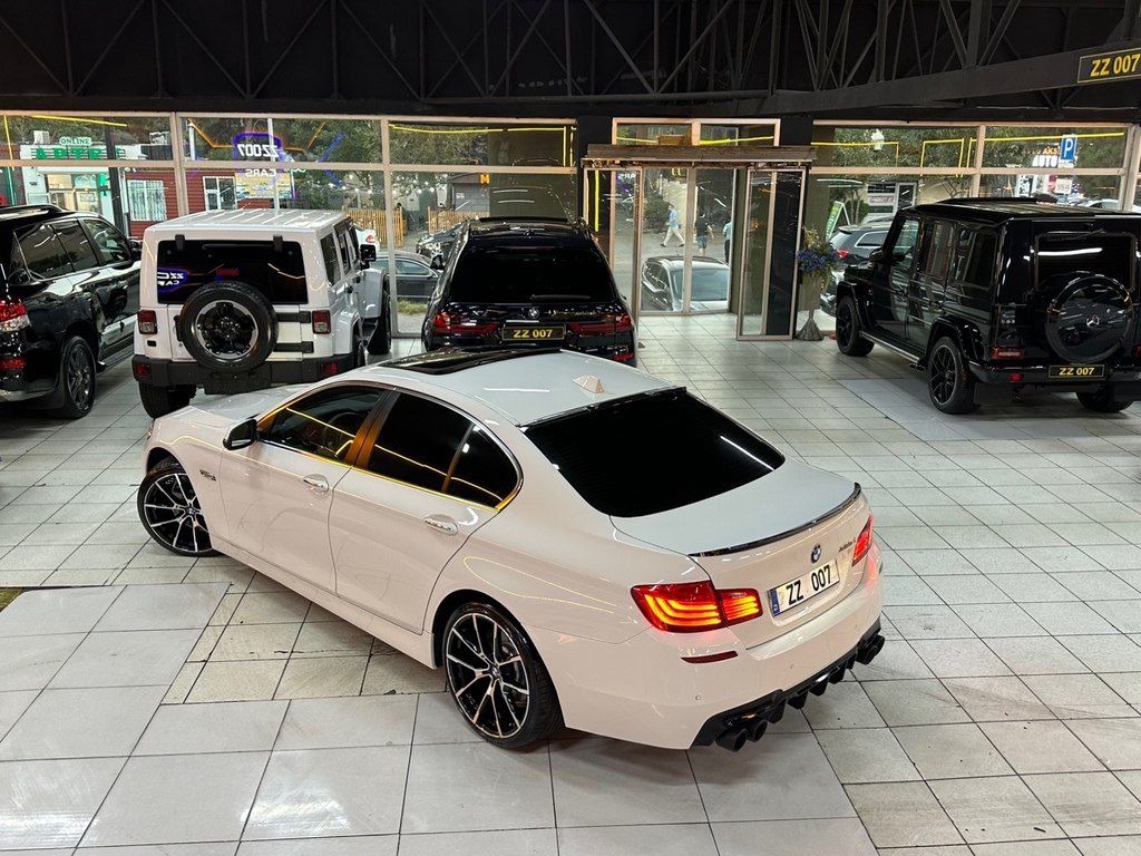 BMW 528, 2.0 L, 2016 il, 10 800 km — Avtomobillər, Bakı (12)