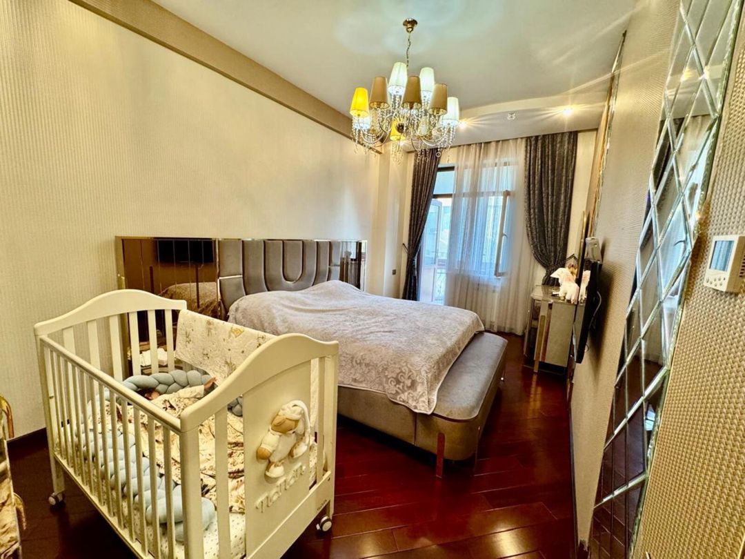 Satılır 4 otaqlı yeni tikili 210 m² — Mənzil, Bakı (7)