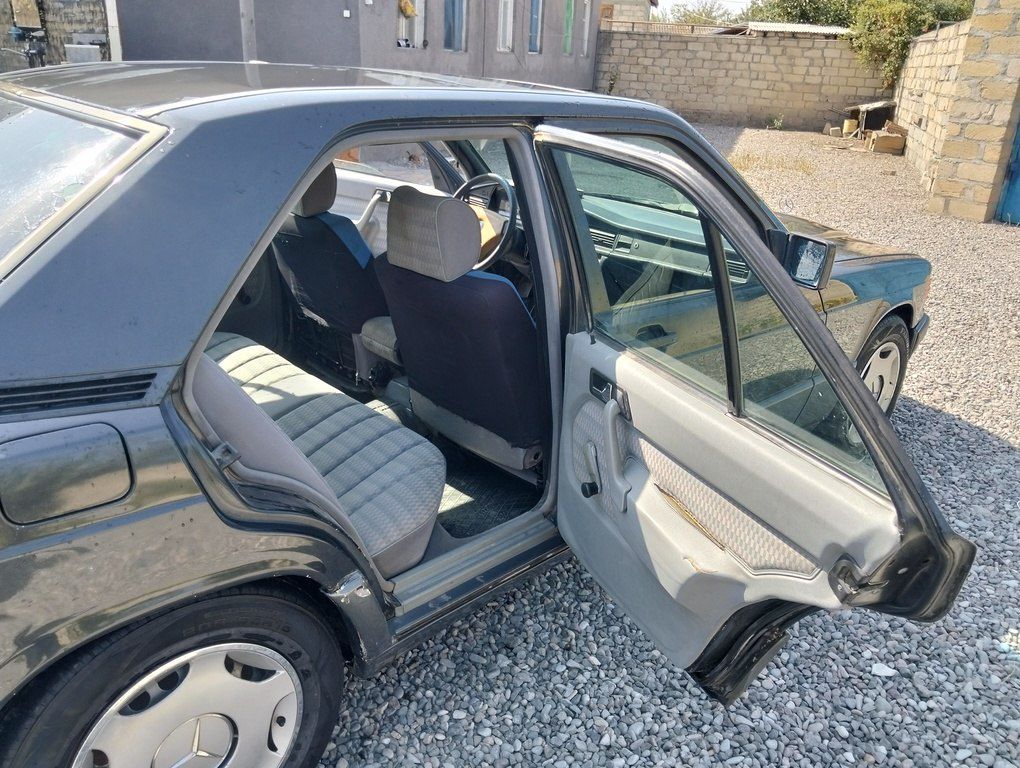 Mercedes 190, 2.0 L, 1991 il, 165 750 km — Avtomobillər, Bərdə (6)