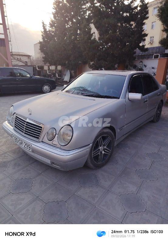 Mercedes E 230 2.3 L, 1995, 482 364 km 90-GR-299 — Avtomobillər, Quba (4)