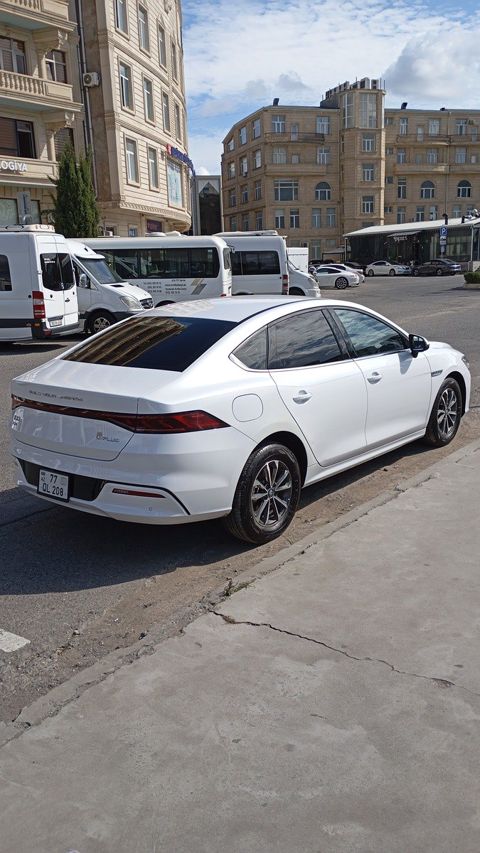 "BYD Qin Plus, 2024 il" icarəsi — Bakı