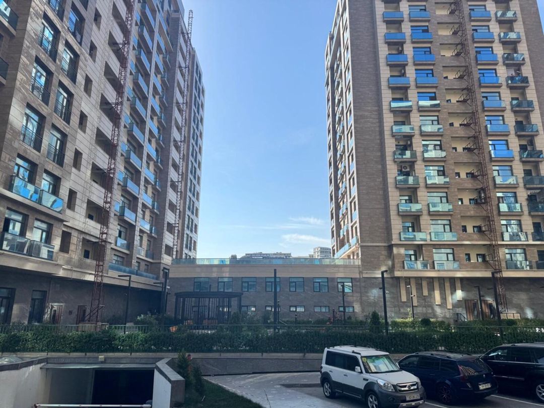 Satılır obyekt 421 m² — Əmlak, Bakı (2)