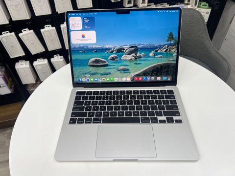 Apple Macbook M2/512GB — Bakı