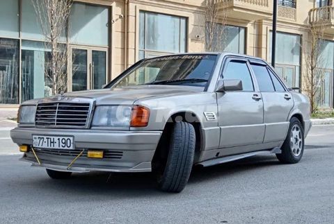 Mercedes 190 2.0 L, 1989, 266 000 km — Bakı