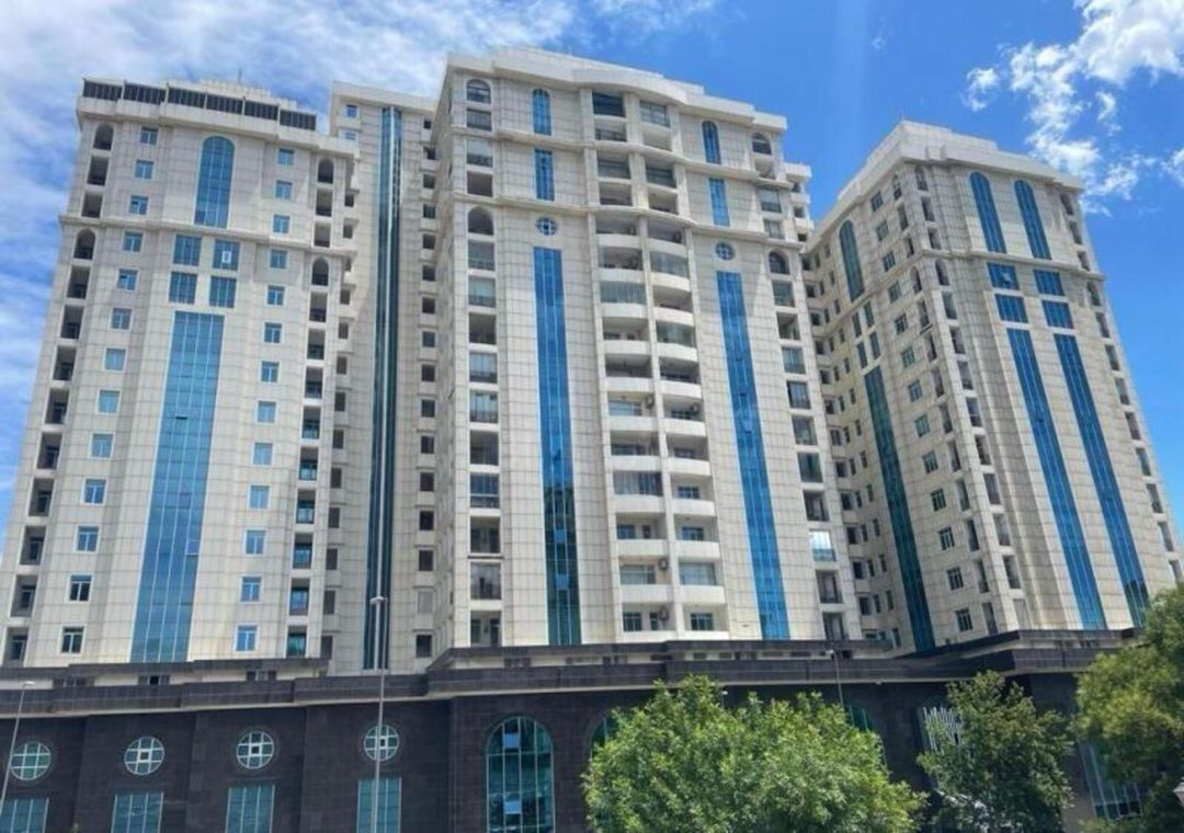 Satılır 5 otaqlı yeni tikili 180 m² — Mənzil, Bakı (2)