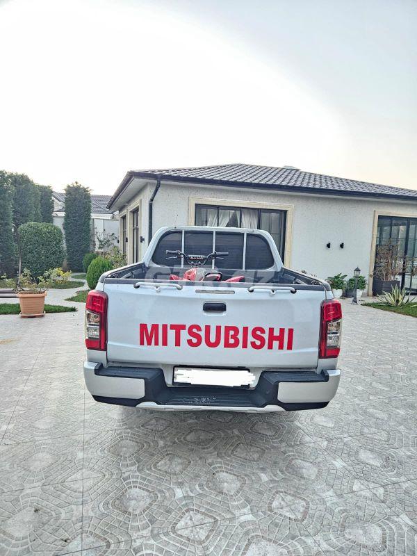Mitsubishi L200 0.3 L, 2021, 181 253 km — Avtomobillər, Bakı (6)