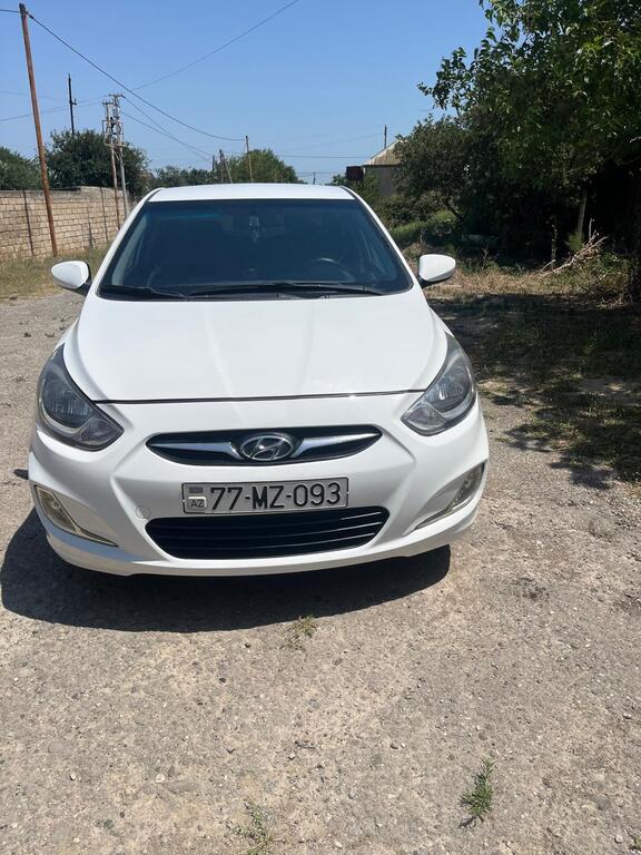 Hyundai Accent, 1.4 L, 2011 il, 211 000 km 77-MZ-093 — Avtomobillər, Bakı (2)