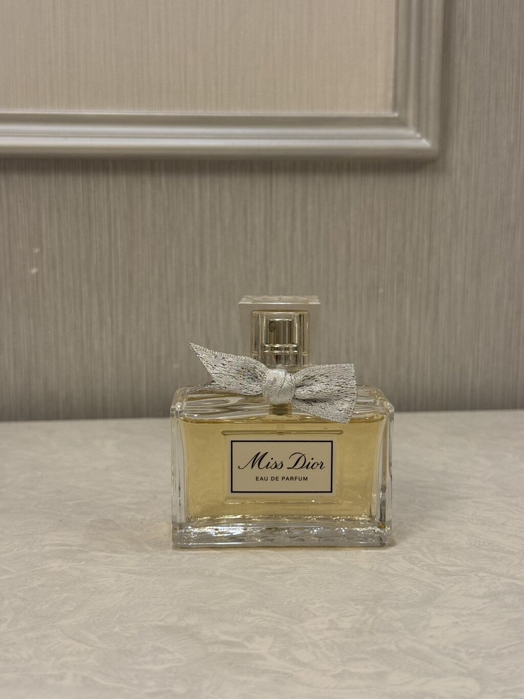 Miss Dior parfum Yeni Duty freeden alinib 80 man satilir karopkasi — Ətir, Ucar