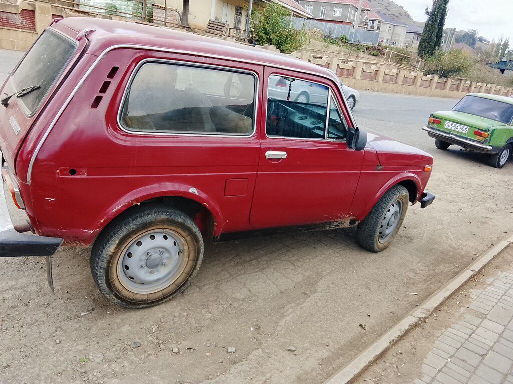 Lada (VAZ) Niva, 1.6 L, 1993 il, 220 000 km 10-LK-945 — Avtomobillər, Yardımlı (8)