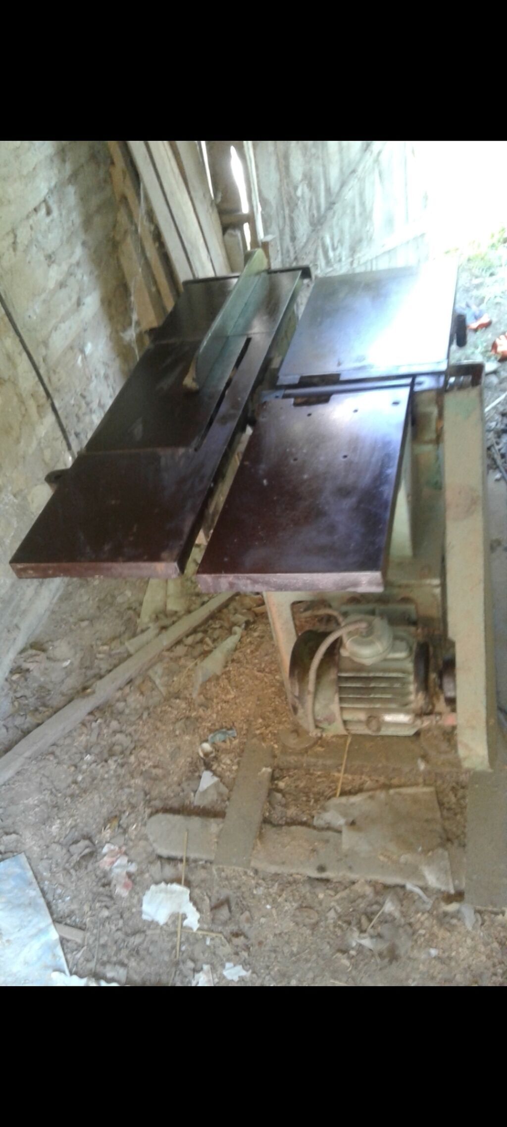 Bu dəzgah taxta işləri üçündür 3faza 2880 oborot zavod malıdır hər iki — Digər, Bakı