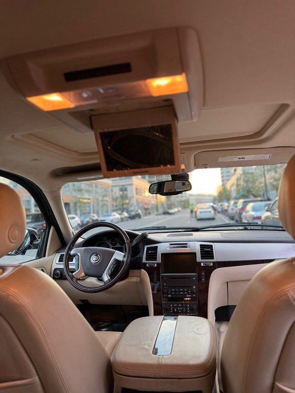 Cadillac Escalade, 6.2 L, 2008 il, 111 215 km — Avtomobillər, Bakı (8)