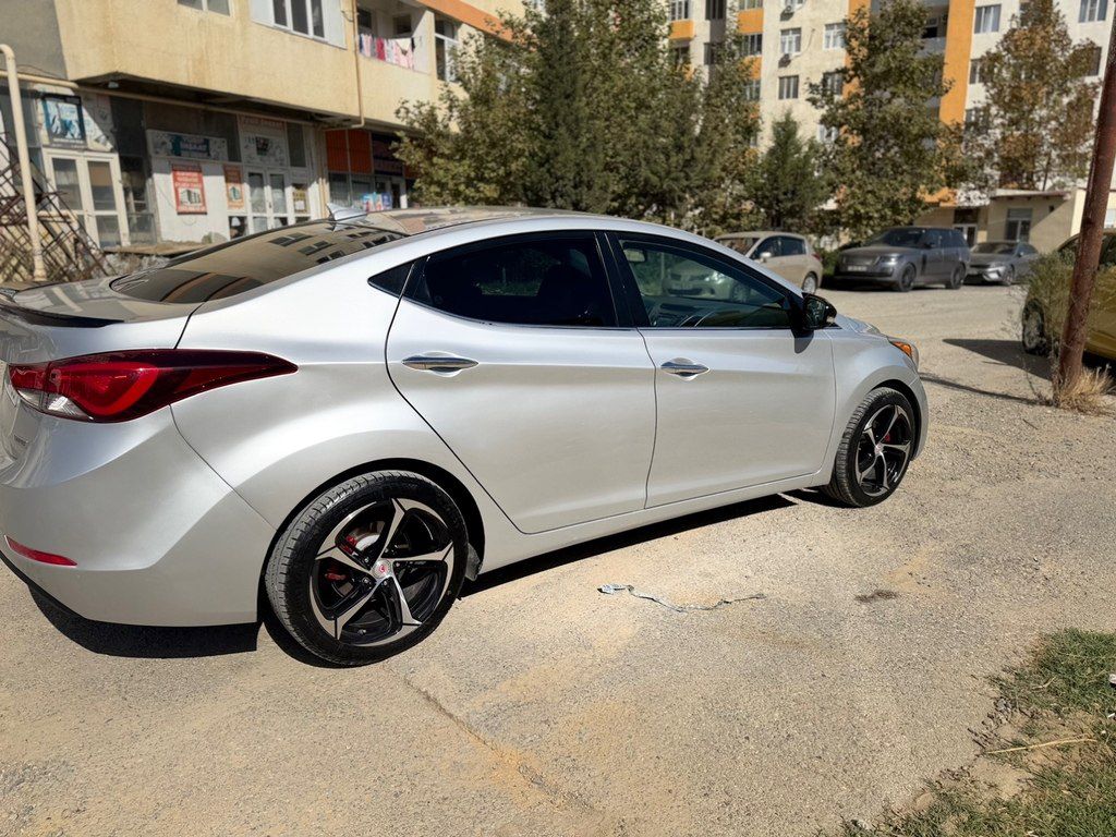 Hyundai Elantra, 1.8 L, 2015 il, 250 000 km — Avtomobillər, Bakı (6)