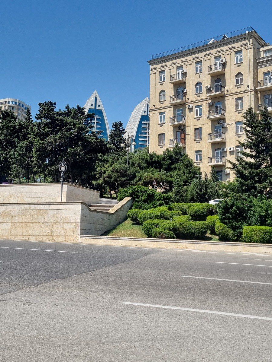 Satılır 3 otaqlı köhnə tikili 83 m² — Mənzil, Bakı (2)