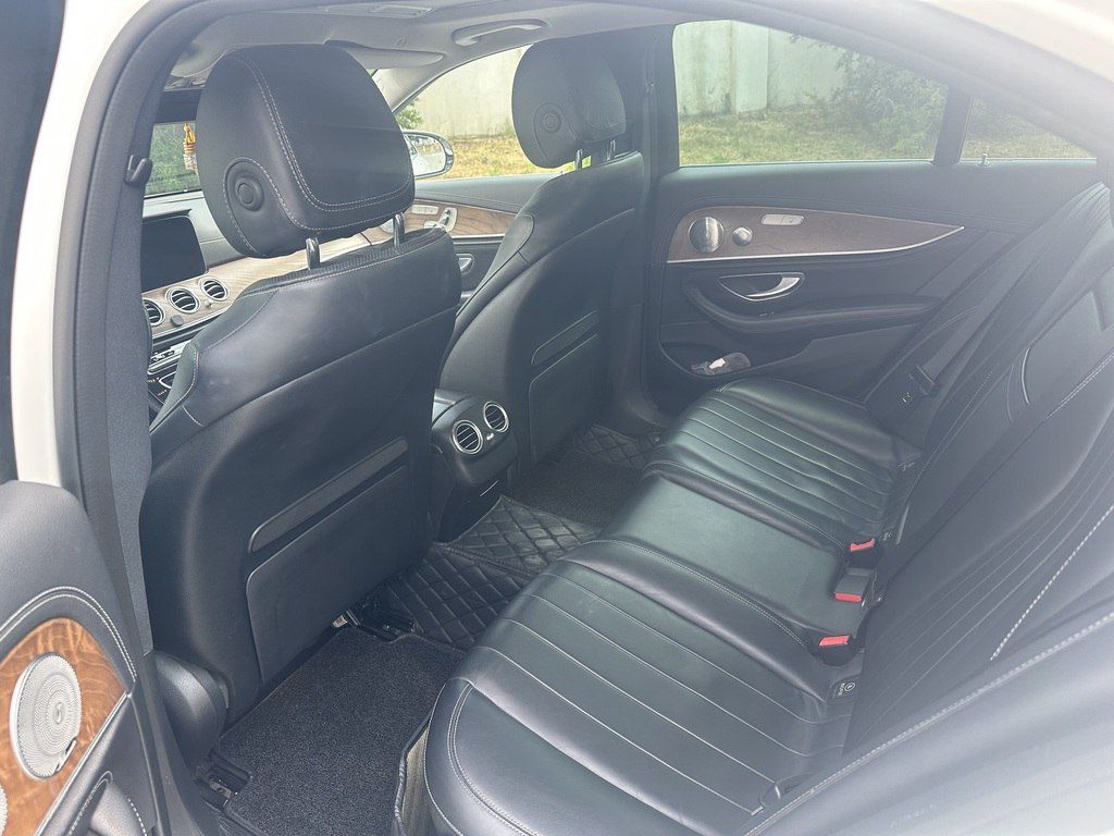 Mercedes E 300, 2.0 L, 2018 il, 170 000 km — Avtomobillər, Bakı (9)