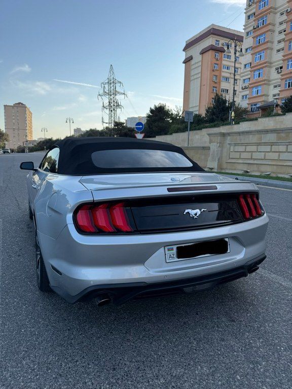 Ford Mustang, 2.3 L, 2019 il, 100 000 km — Avtomobillər, Bakı (6)