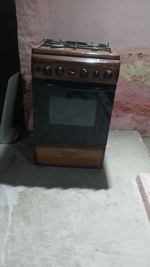 Qaz sobası və plitə kombinə - 4 gözlü qaz plitəsi: 1 böyük, 2 orta, 1 — Sumqayıt