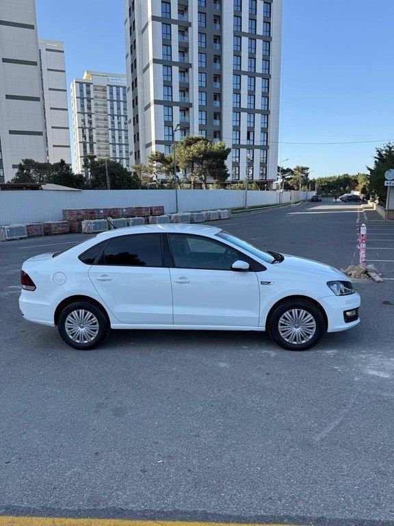 Volkswagen Polo, 1.6 L, 2019 il, 87 600 km — Avtomobillər, Bakı (4)