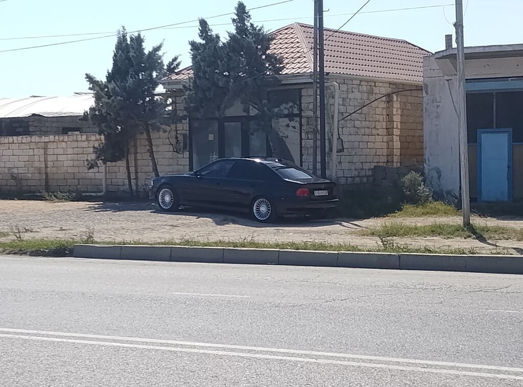 BMW 5Series (E39) sedan – qara rəngdə, klassik biznes sinfi 10-LV-528 — Avtomobillər, Digah (2)