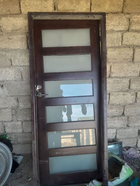 Qonaq otağı üçün İşlənmiş Otaq qapısı 90x205 sm Ödənişli çatdırılma — Bakı