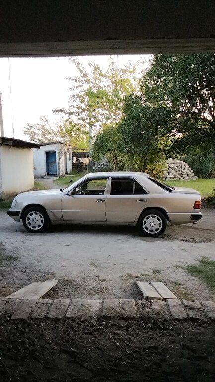 Mercedes 230 E, 2.3 L, 1992 il, 368 122 km 07-BX-488 — Avtomobillər, Astara (3)