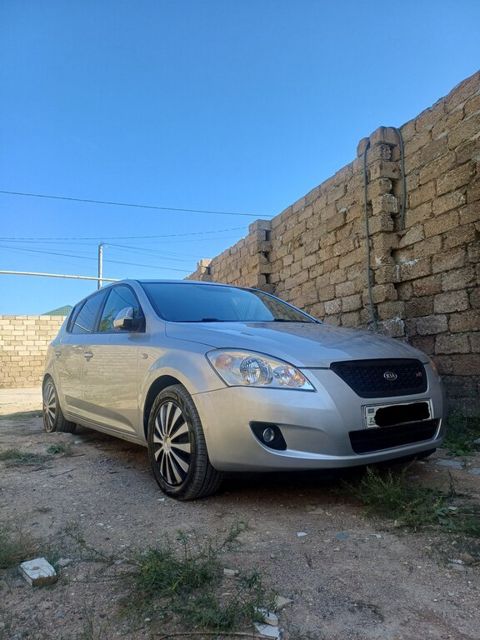 Kia Ceed, 1.6 L, 2007 il, 300 000 km — Bakı