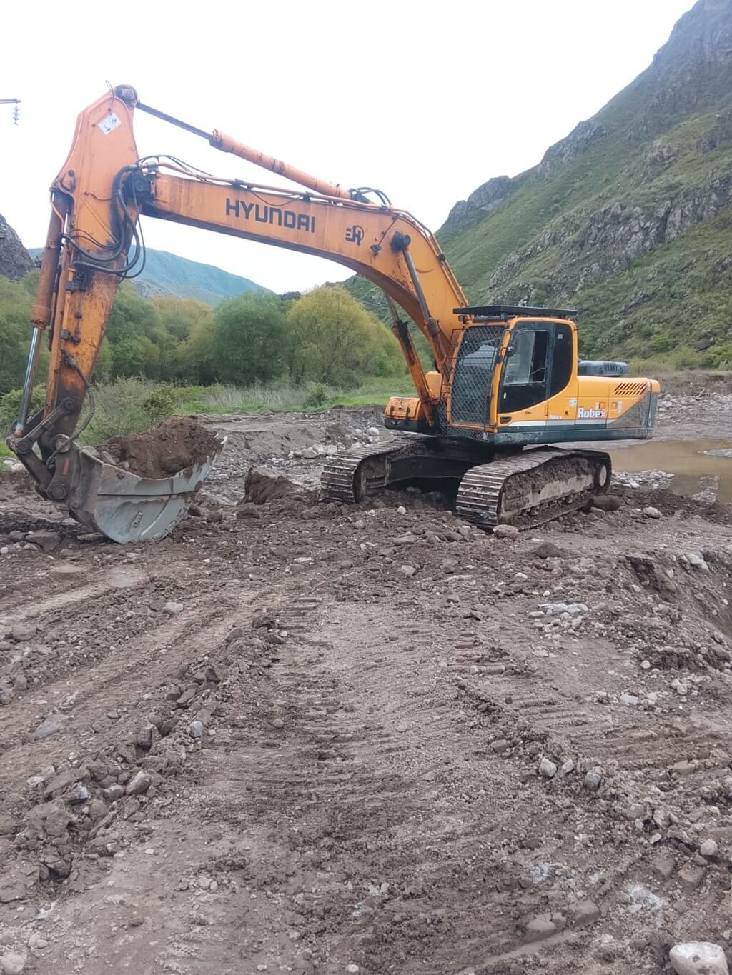 Hyundai Paletli Ekskavator – R300LC-9 Robex seriyası - Güclü dizel — Ekskavatorlar, Mehdiabad (3)
