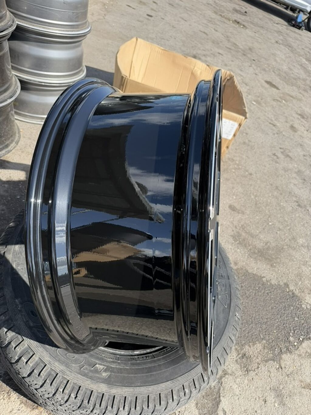 24 razmer cadillac olkede tayı yoxduKoko marka alüminium disk — Diskləri, Bakı (2)