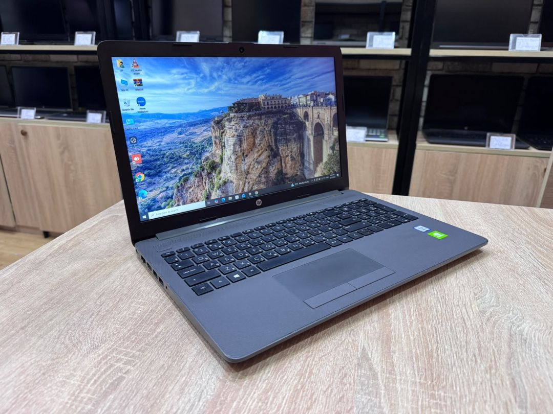 Noutbuk HP 250 G7 — Noutbuklar, Bakı (2)