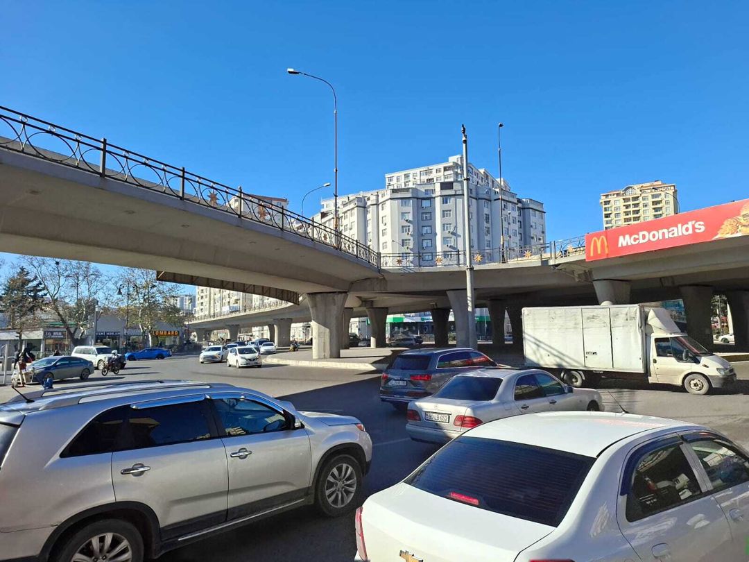 Satılır 3 otaqlı köhnə tikili 85 m² — Mənzil, Bakı (3)