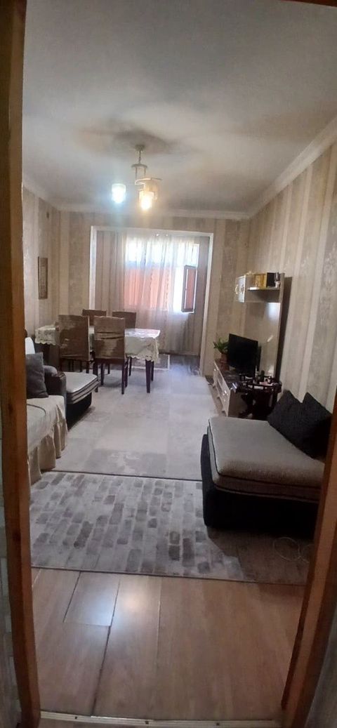 Satılır 2 otaqlı köhnə tikili 55 m² — Bakı