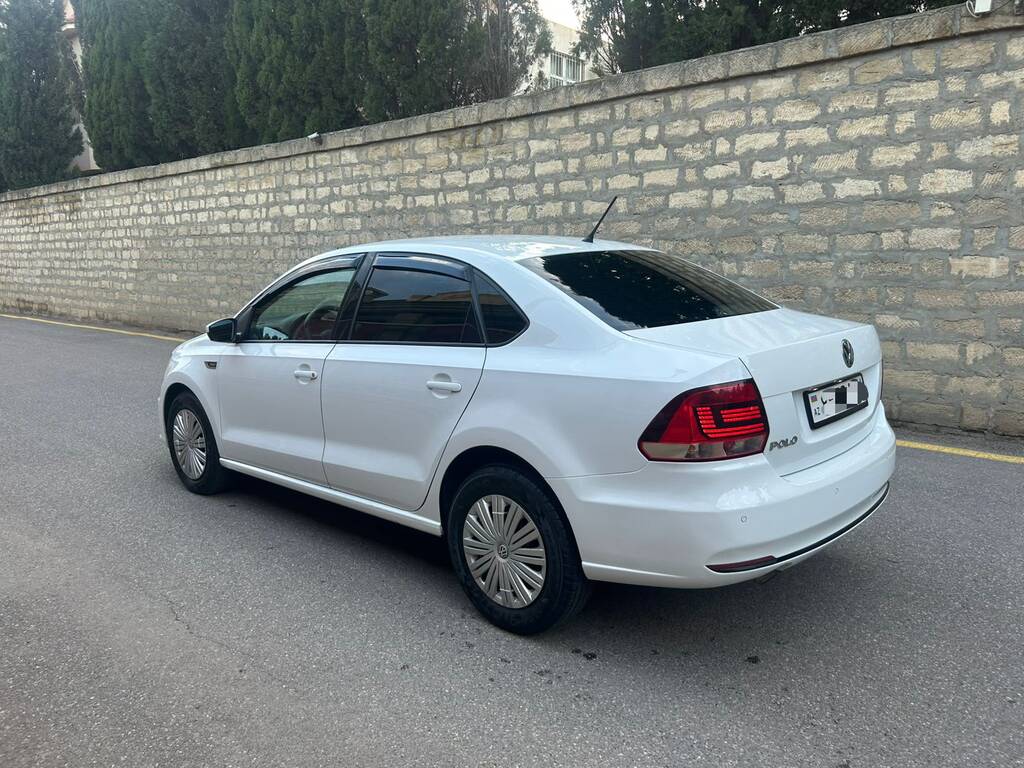 Volkswagen Polo, 1.6 L, 2018 il, 136 000 km — Avtomobillər, Bakı (6)