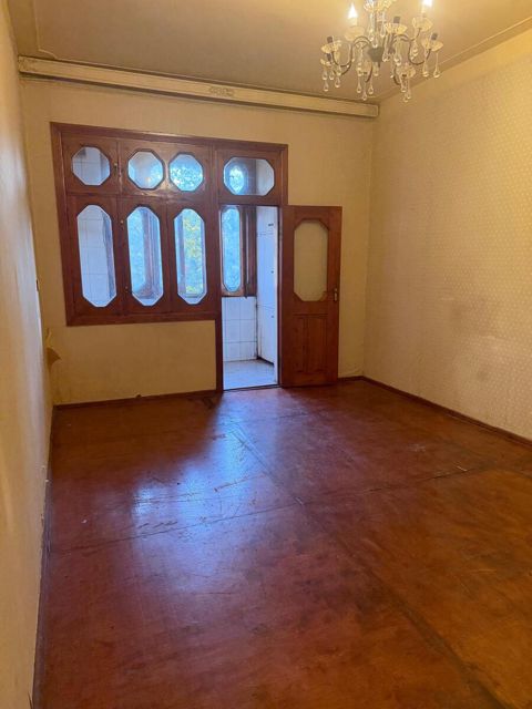Satılır 2 otaqlı köhnə tikili 35 m² — Bakı