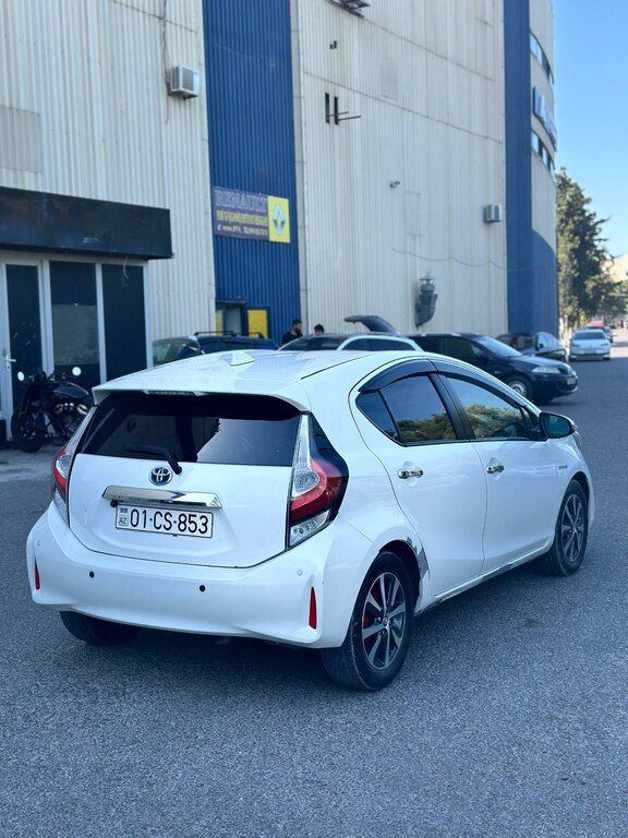 Toyota Aqua, 1.5 L, 0.87 kWh, 2018 il, 244 000 km 01-CS-853 — Avtomobillər, Şəki (5)