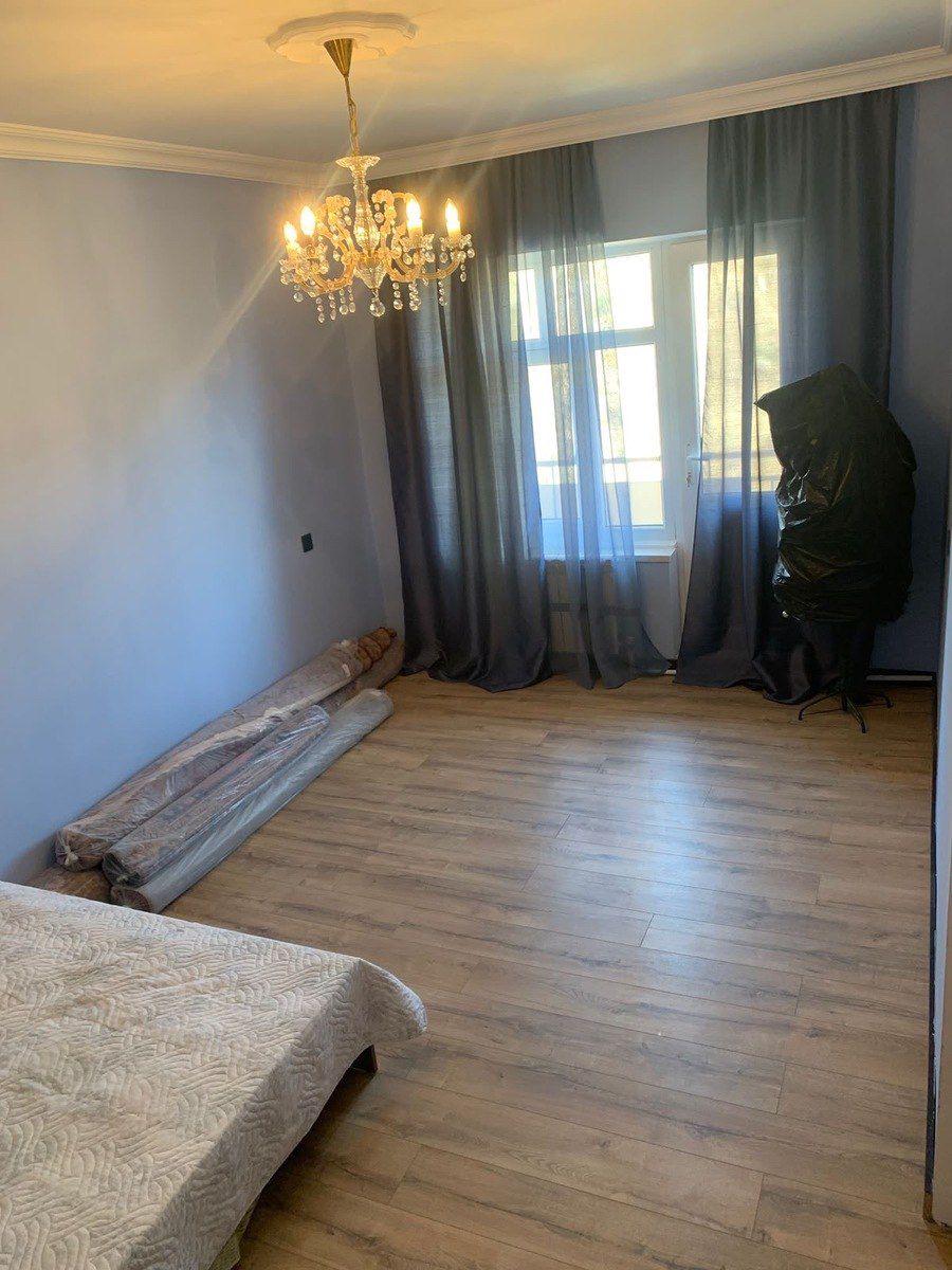 Satılır 5 otaqlı köhnə tikili 110 m² — Mənzil, Bakı (9)