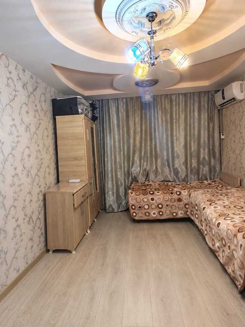 Satılır 3 otaqlı köhnə tikili 65 m² — Bakı