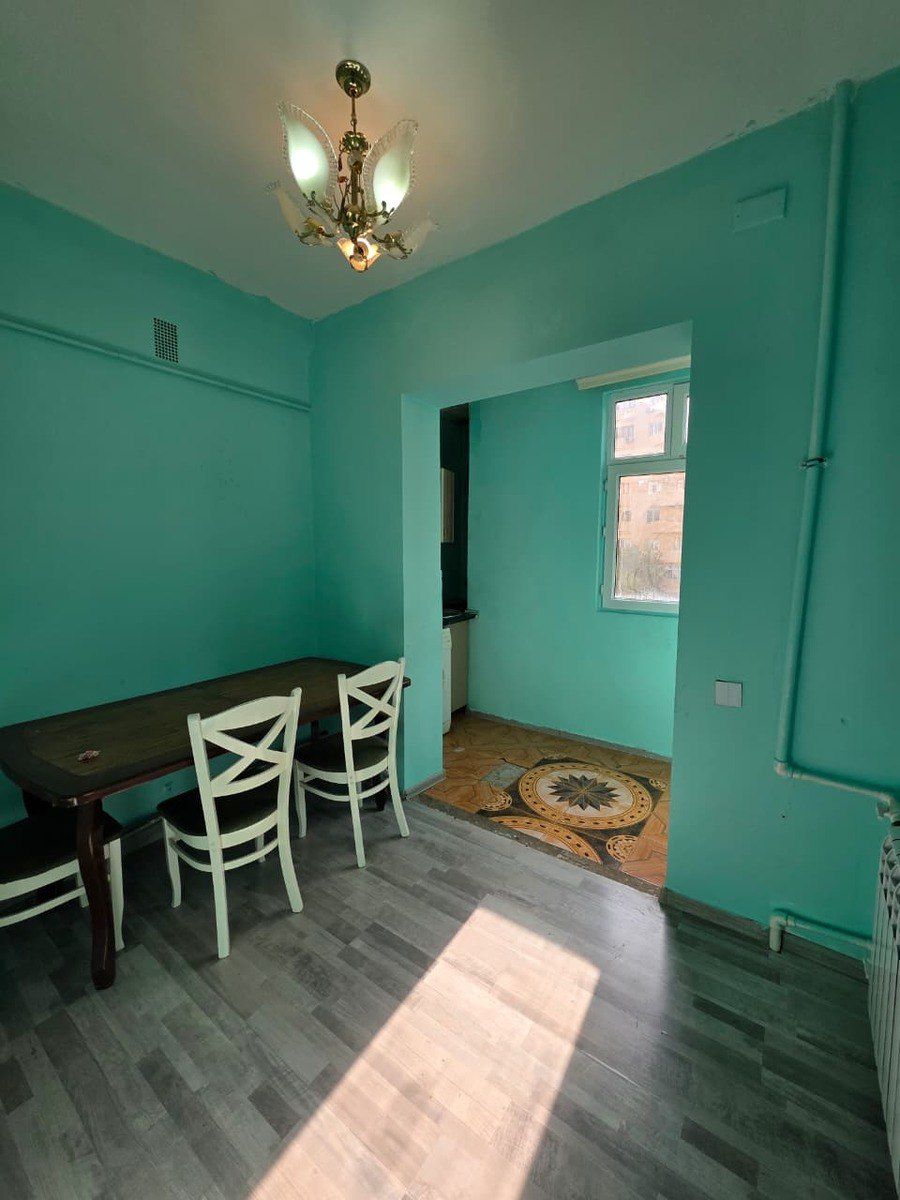 Satılır 1 otaqlı köhnə tikili 42 m² — Mənzil, Bakı (4)